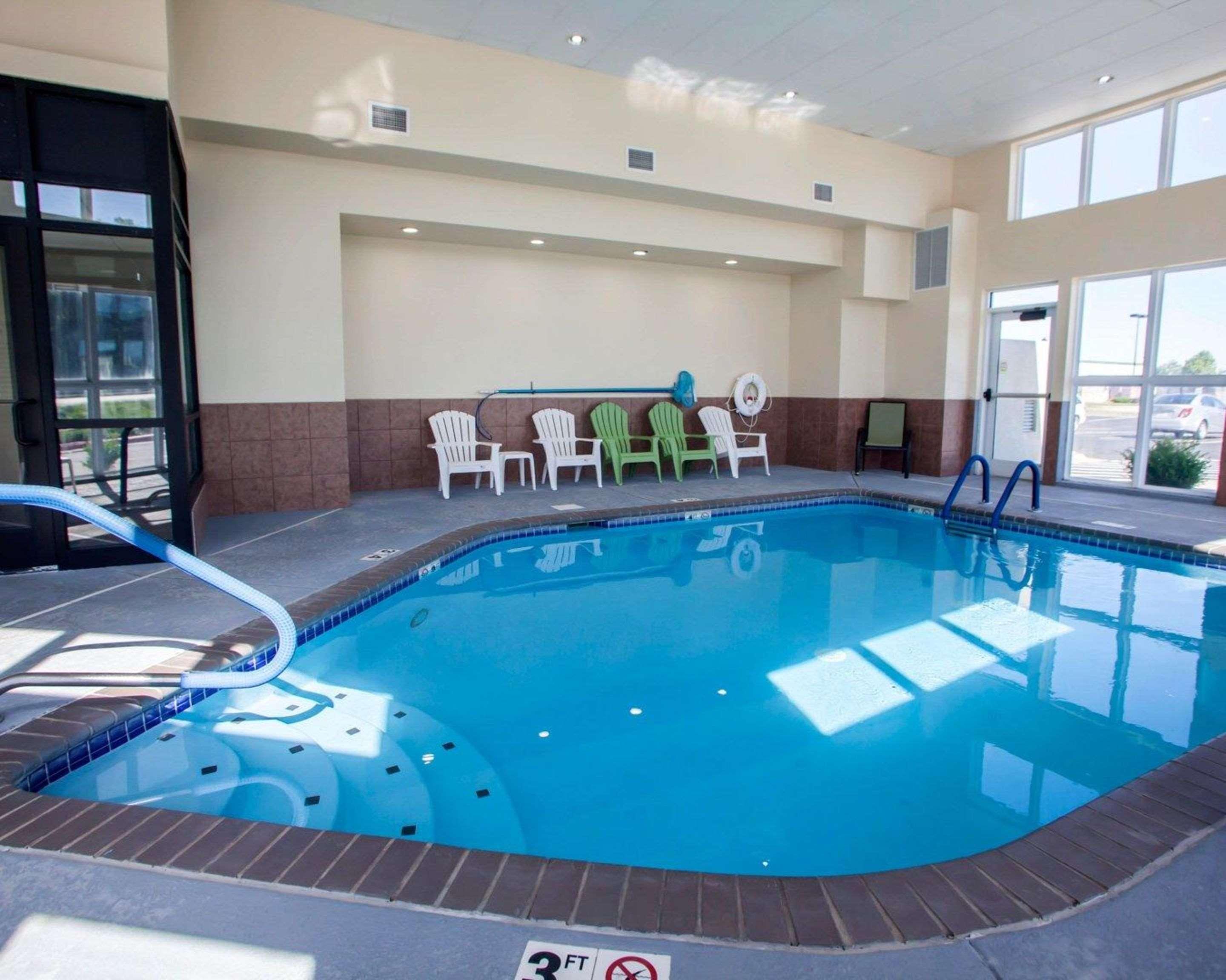 Comfort Inn & Suites Harrisonville Exteriér fotografie