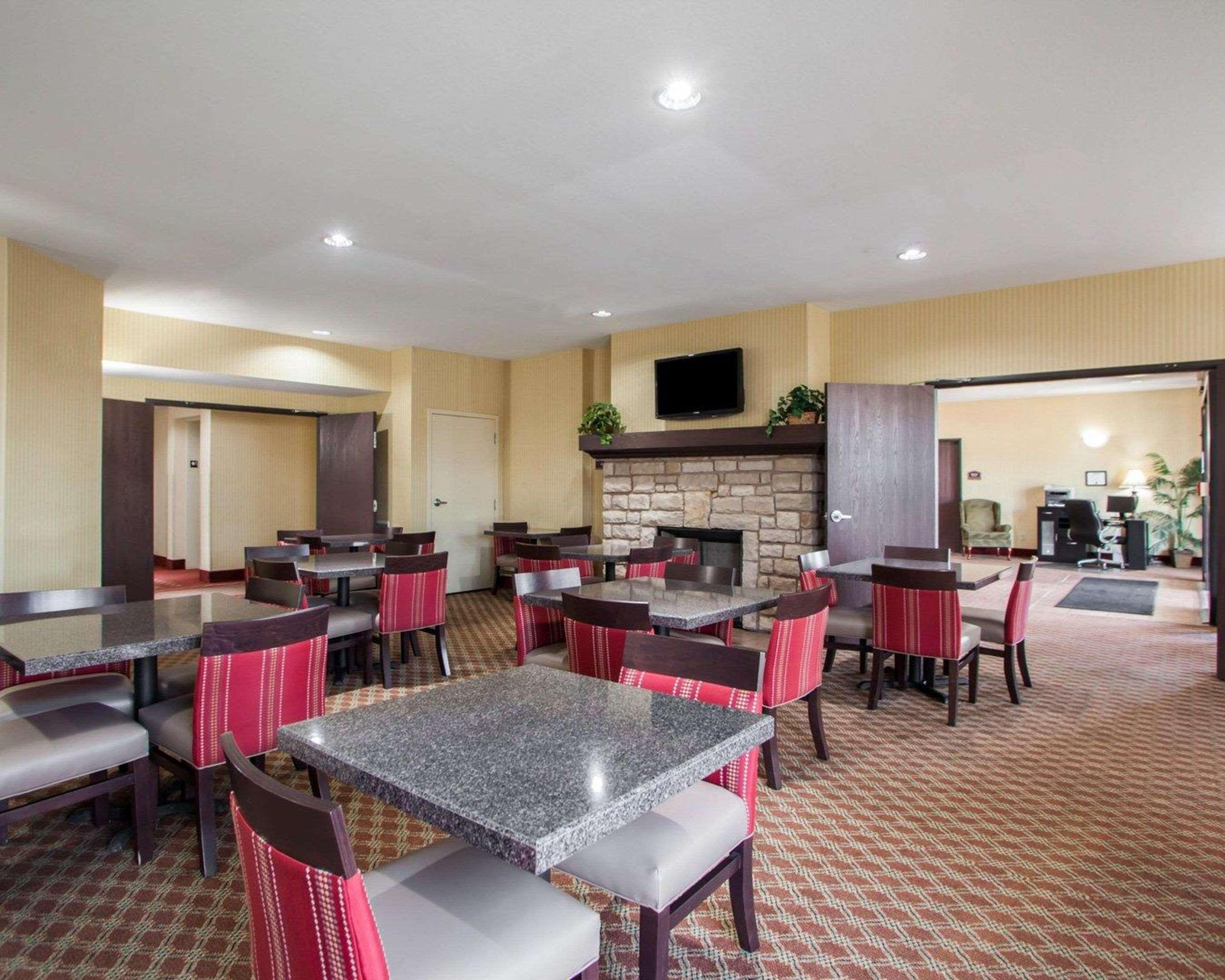 Comfort Inn & Suites Harrisonville Exteriér fotografie